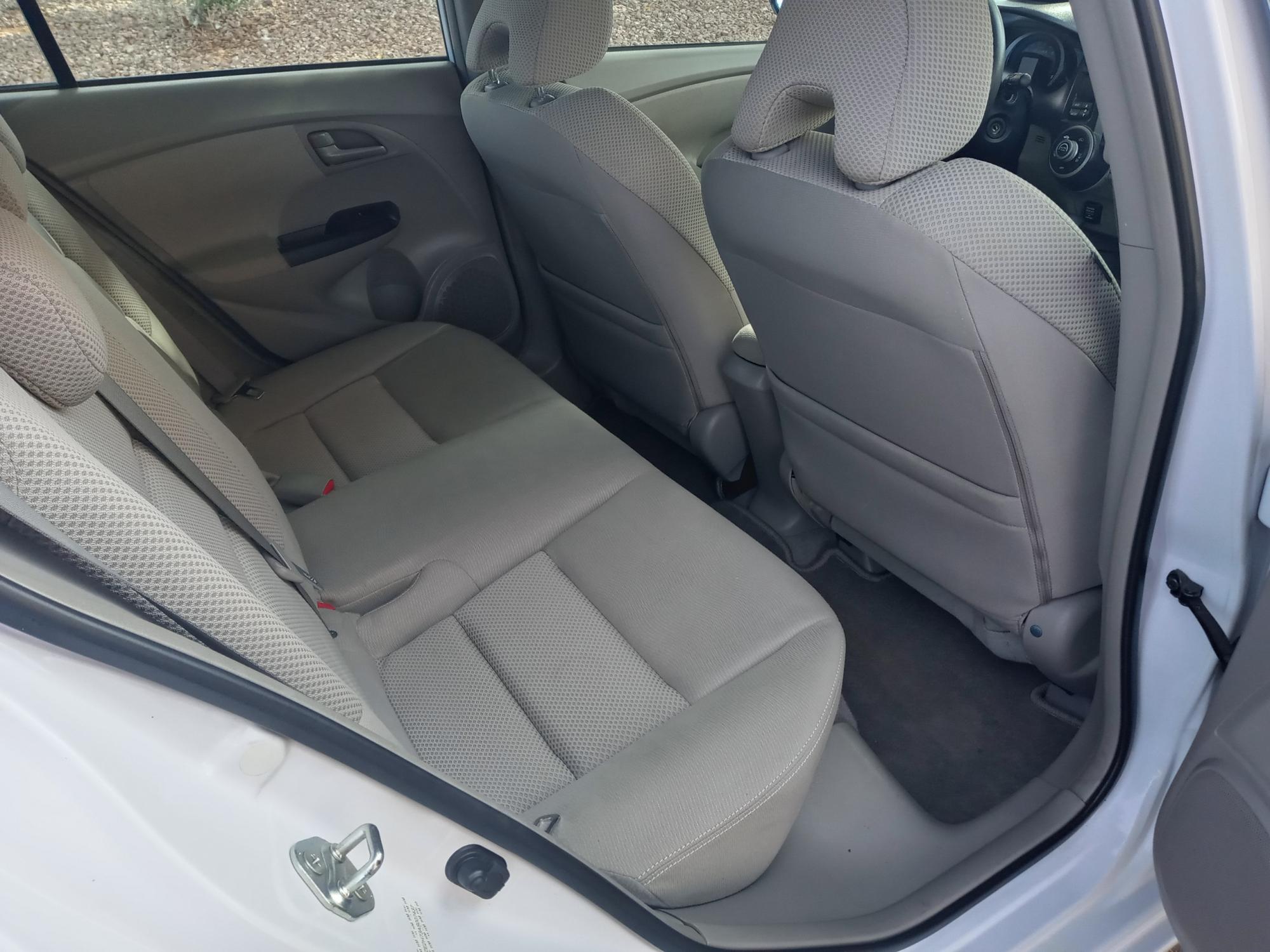 2010 Honda Insight - JHMZE2H73AS007437 - Image #15