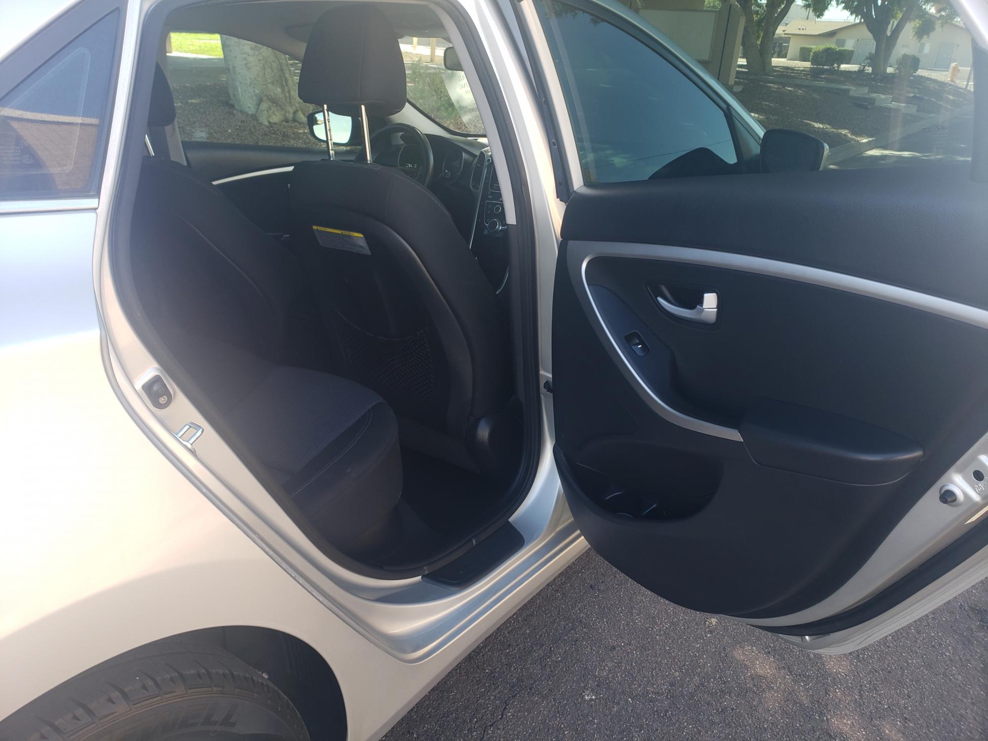 2014 Hyundai Elantra GT - KMHD35LH5EU194365 - Image #15