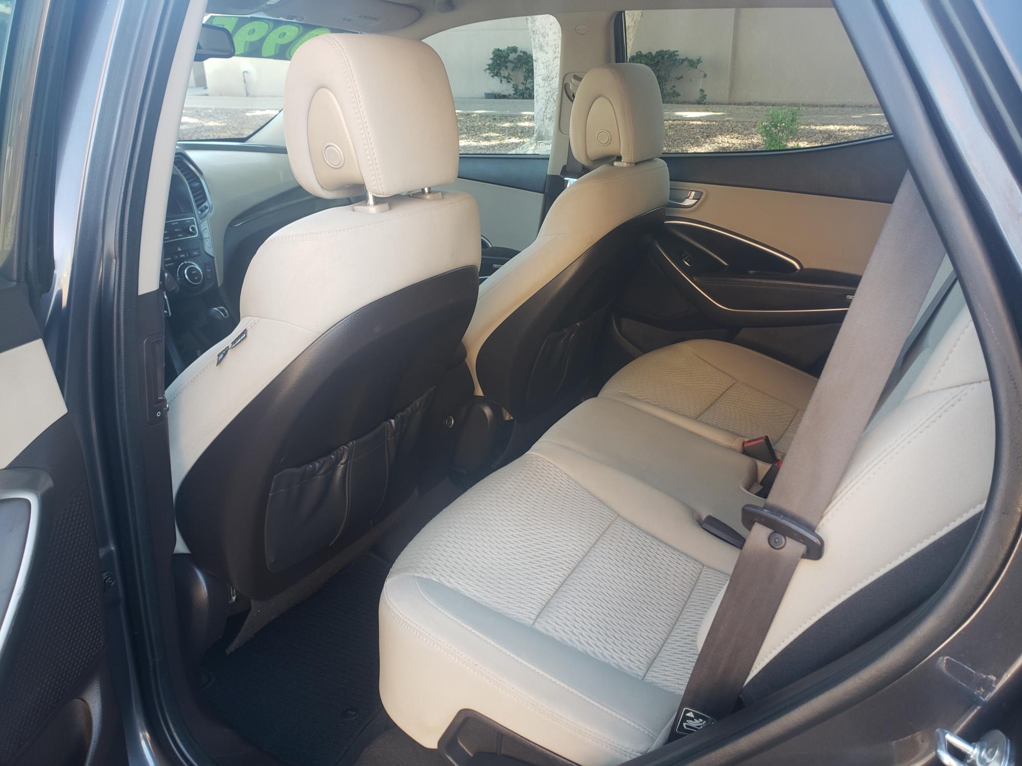 2017 Hyundai Santa Fe - 5XYZU3LBXHG386622 - Image #15