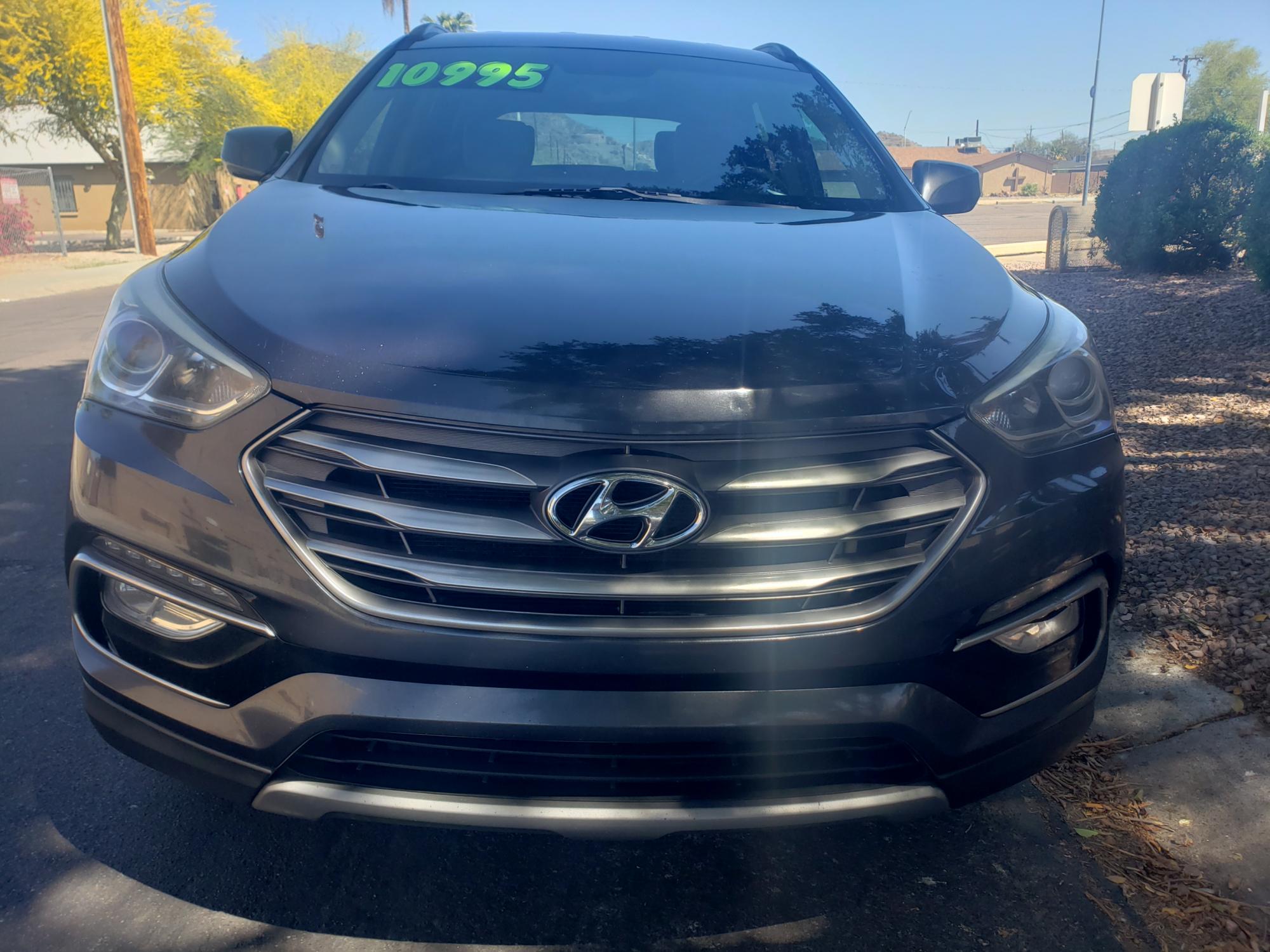 2017 Hyundai Santa Fe - 5XYZU3LBXHG386622 - Image #2