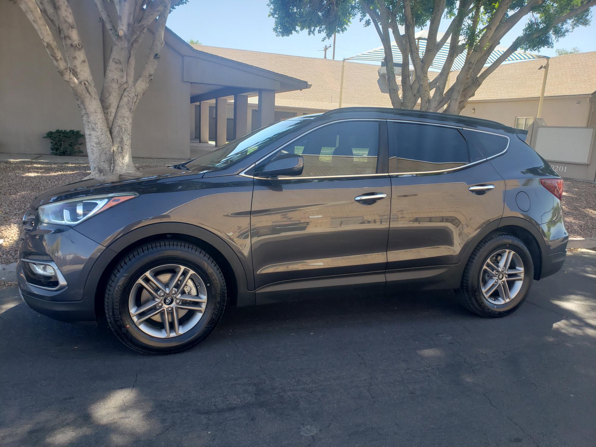 2017 Hyundai Santa Fe - 5XYZU3LBXHG386622 - Image #6